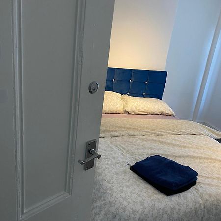 Marvellous Room 2 Stoke-on-Trent Exteriör bild
